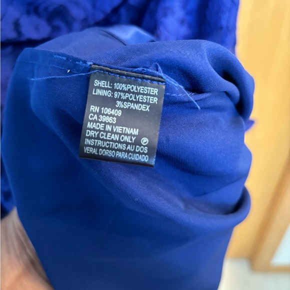 Brand New Tahari Arthur S. Levine Dress - Size 6 - Picture 7 of 8